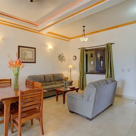 Condominio El Jilguero Plaza Tierra Pacifica